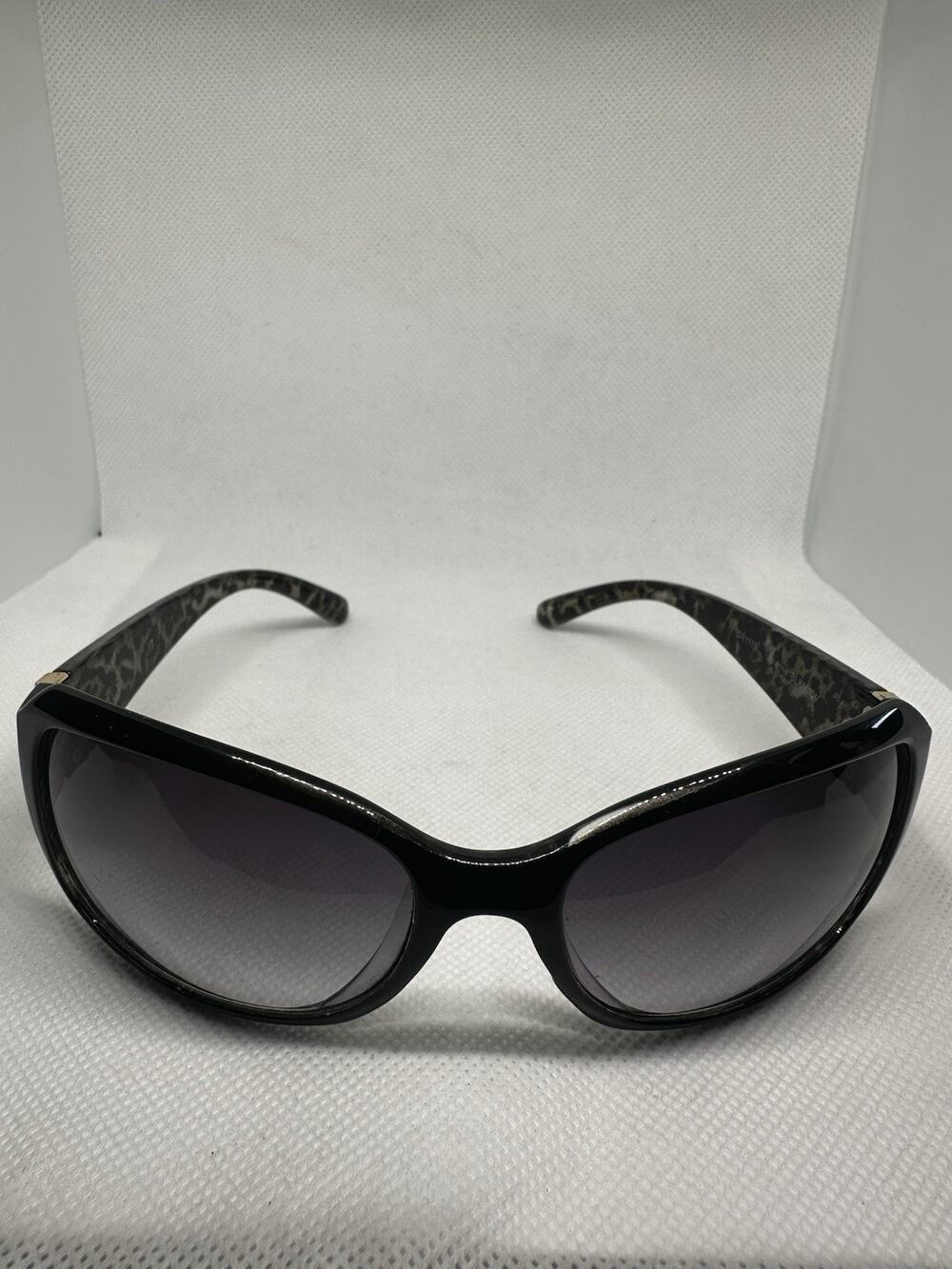 Foster Grant Vivianne BLK Womens Sunglasses Black Gold Cheetah Animal Print UV